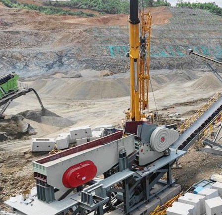 CJ-Jaw-Crusher-customer site