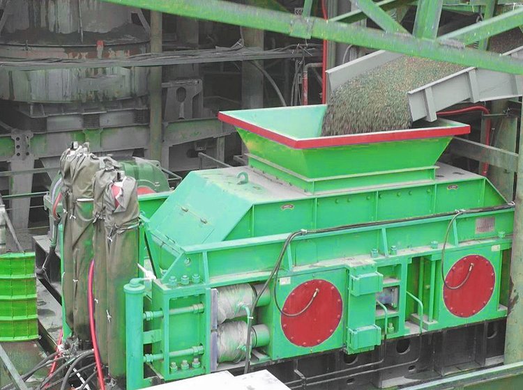 Hydraulic-Roll-Crusher-site