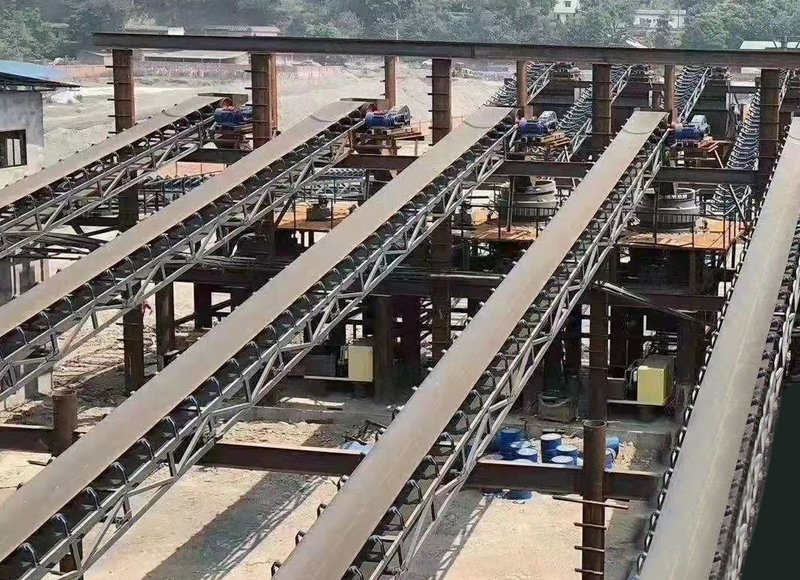 Flat-Belt-Conveyor